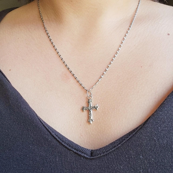 New Classic Cross Vine Leaf Dangle Drop Necklace - Picture 2 of 7